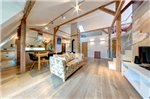 3 City Apartments - Loft