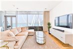 Contemporary Comfy & Deluxe Condo in Bluewaters Island