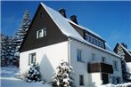 Spacious Cottage in Neuastenberg Sauerland near Ski Area