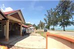 Anggun Beach Guest House