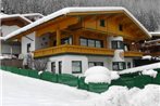 Appartementhaus Zillertal by PiaundDirk