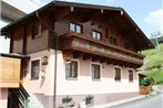 Spacious detached chalet in Dienten Salzburgerland close to the slopes