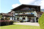 Large mountain view apartment in Piesendorf Walchen Salzburgerland with balcony