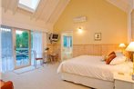 PLUM TREE STUDIO - couples lakeside spa retreat