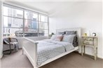 NEW! A Comfy & Stylish Apt Next to Darling Harbour