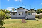 Urangan Family Friendly home with views