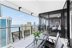 Circle on Cavill - 1 Bedroom Study SPA Ocean View - Q Stay