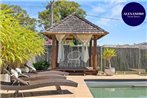 LAKE SIDE LUXURY WITH A POOL / TOUKLEY