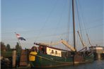 Authentic Ship "Vrouwe Johanna"