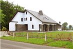 Spacious Villa in Bullingen with Garden