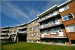 Beausejour Hotel Apartments/Hotel Dorval