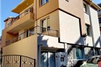 Rooms and Apartments Vili