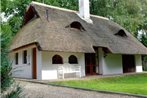 Spacious Holiday Home with Thatched Roof in Uelsen