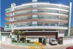 139 - Apartamento 03 Dormitorios a 150m da Praia de Bombas