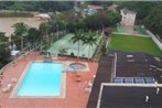 Flat CAVALINHO BRANCO com PISCINA COBERTA E AQUECIDA 03 HIDROS 23T