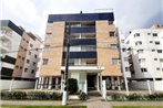 Residencial Larissa - Apartamento na Praia de Palmas - 2 Dormitorios ate 7 pessoas