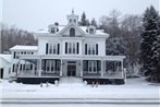 Center Harbor Sutton House B & B