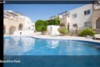 Modern and Spacious 2 bed Apartment in Peyia