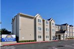 Days Inn & Suites by Wyndham Antioch