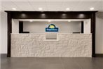 Days Inn & Suites by Wyndham Kinder