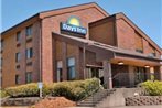 Clarion Inn & Suites Clackamas - Portland