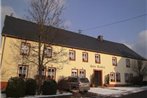 Beautiful Holiday Home in Morscheid-Riedenburg with Balcony