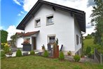 Cozy Holiday Home With Garden In Schiefweg