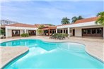 Cozy Villa with Pool