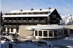 Dolomiti Chalet Family Hotel