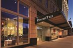 DoubleTree Suites by Hilton Detroit Downtown - Fort Shelby