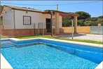 Bungalow en Conil con piscina