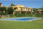 Llafranc Villa Sleeps 8 Pool