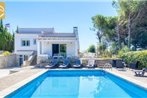 Lloret de Mar Villa Sleeps 9 Pool WiFi