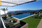 Lloret de Mar Villa Sleeps 11 Pool Air Con WiFi