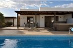 Playa Blanca Villa Sleeps 6 Pool Air Con WiFi