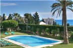 Fuengirola Apartment Sleeps 3 Pool Air Con WiFi