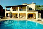 Tamariu Villa Sleeps 7 with Pool