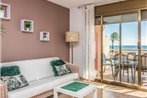 Apartment with sea view and located directly on the promenade of Empuriabrava