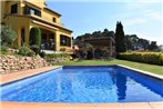 Begur Villa Sleeps 6 with Pool