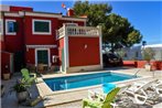 Holiday home Carrer Algues