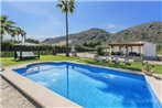 Alcudia Villa Sleeps 2 with Pool Air Con and WiFi