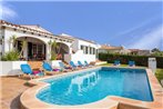 Binibequer Vell Villa Sleeps 8 with Pool Air Con and WiFi