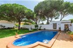 Villa Maymonis Chiclana de la Frontera by Ruralidays