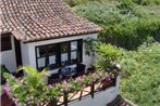 Apartment mit privatem Balkon und Meerblick im rustikalen Stil