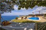 Villa with sea view and private pool