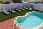 BeDreamer Surf House - Villa with Swimmingpool & Bbq
