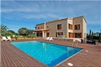 Luxurious country house with pool near the town of Alcudia