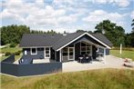 Four-Bedroom Holiday home in Hals 6