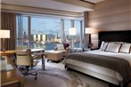 Four Seasons Hotel Hong Kong