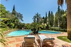 Magnificent Villa in Grimaud with Swimming Pool